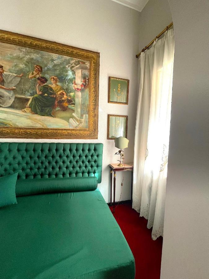 Dimora Pacini Apartment Catania Bagian luar foto