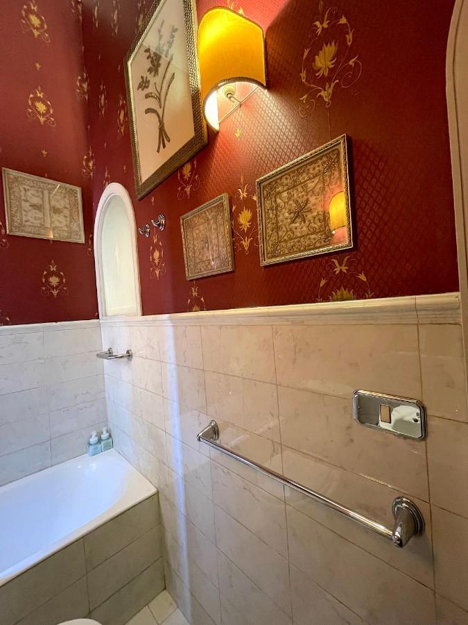Dimora Pacini Apartment Catania Bagian luar foto