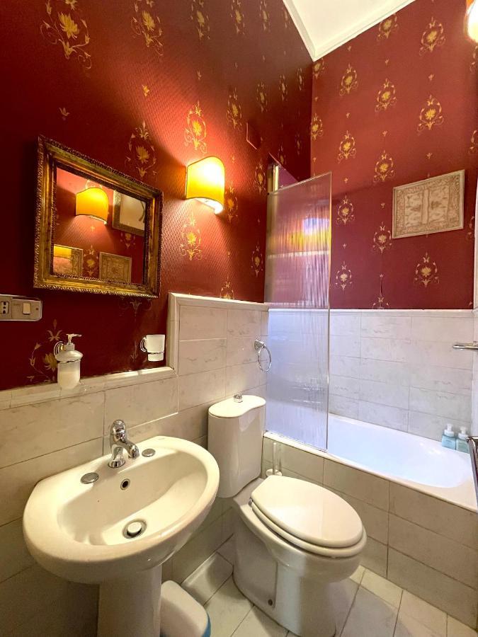 Dimora Pacini Apartment Catania Bagian luar foto
