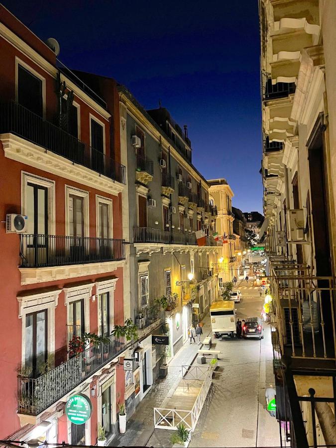 Dimora Pacini Apartment Catania Bagian luar foto